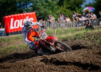Jordi Tixier prolonge avec KMP Honda en 2026